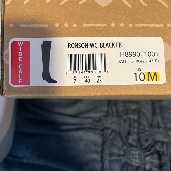 Zodiac faux suede boots - Picture 7 of 7